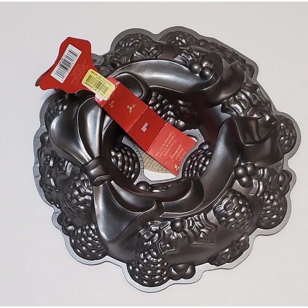 NordicWare William Sonoma Wreath Bundt Cake Platinum Holiday 10 Cups Black USA